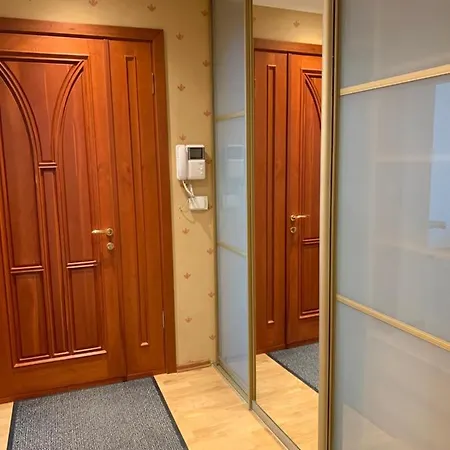 3 Bedrooms With Free Parking And River View Appartamento Riga